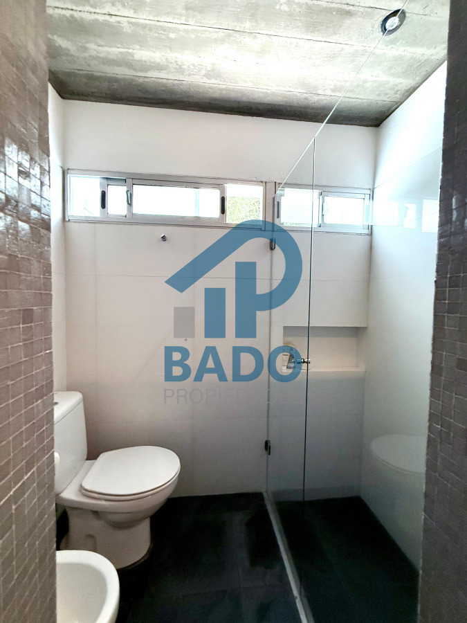 Casa ID.6 - CASA MODERNA CON PISCINA  4 DORM + DEP EN SAN RAFAEL