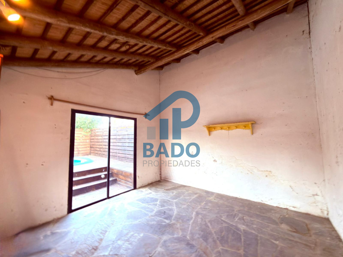 Casa ID.148 - AMPLIA CASA CENTRICA  5 DORMITORIOS CON PISCINA Y JARDIN  