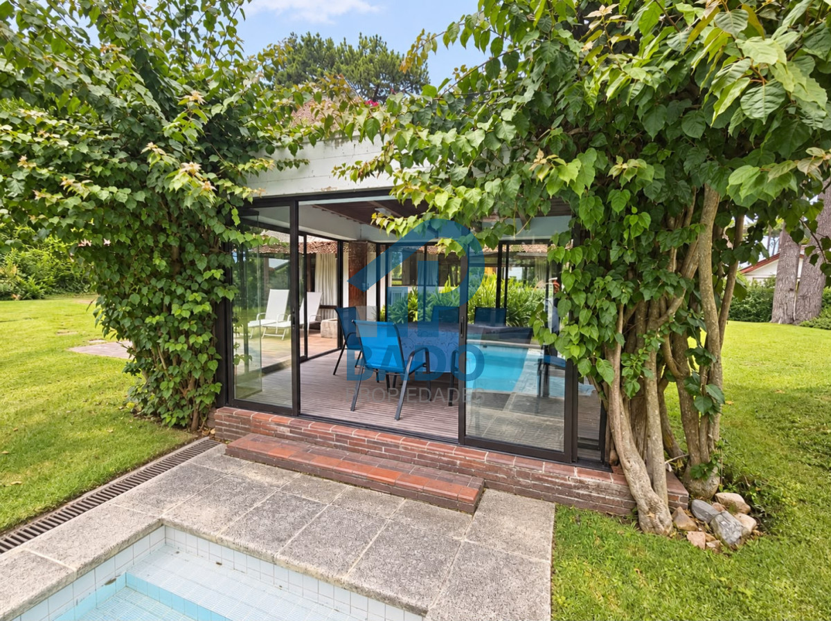 Casa ID.181 - Título: Casa en San Rafael, Punta del Este - A pasos del mar