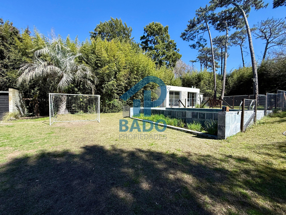 Casa ID.6 - CASA MODERNA CON PISCINA  4 DORM + DEP EN SAN RAFAEL