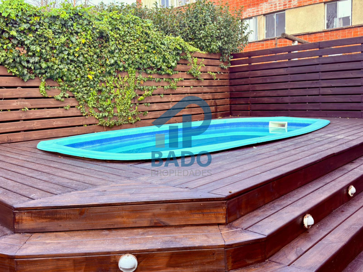 Casa ID.148 - AMPLIA CASA CENTRICA  5 DORMITORIOS CON PISCINA Y JARDIN  
