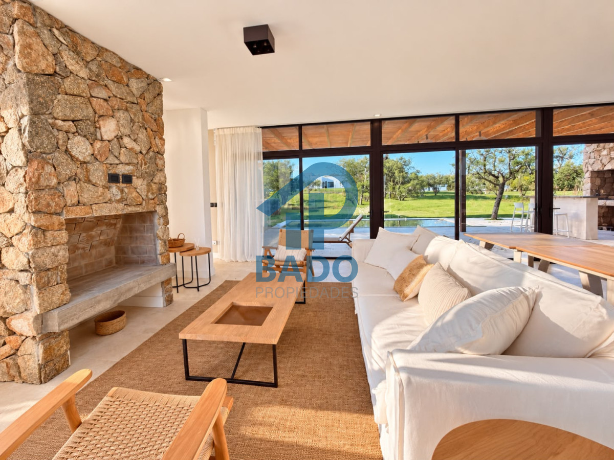 Casa ID.150 - CASA MODERNA EN LA JACINTA | PUNTA BALLENA