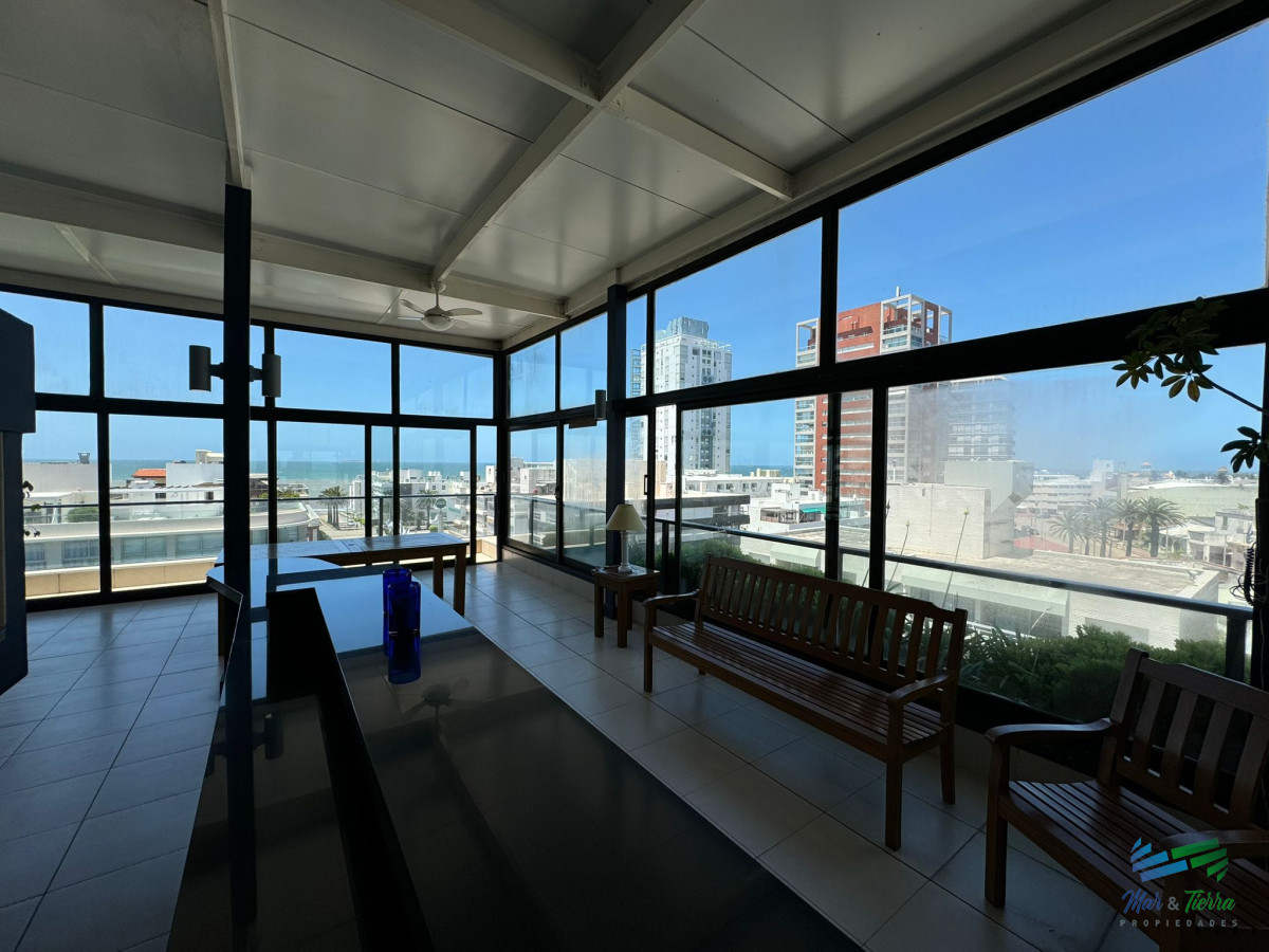 Apartamento ID.5788 - Apartamento en Venta de 3 Dormitorios en Punta del este , Puerto , Península , Edificio Portofino