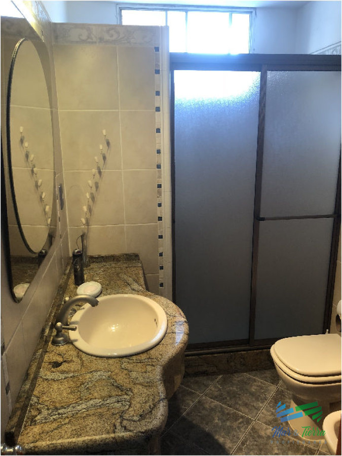 Apartamento ID.4879 - En venta apartamento 2 dormitorios sobre calle 20, Peninsula, Punta del Este