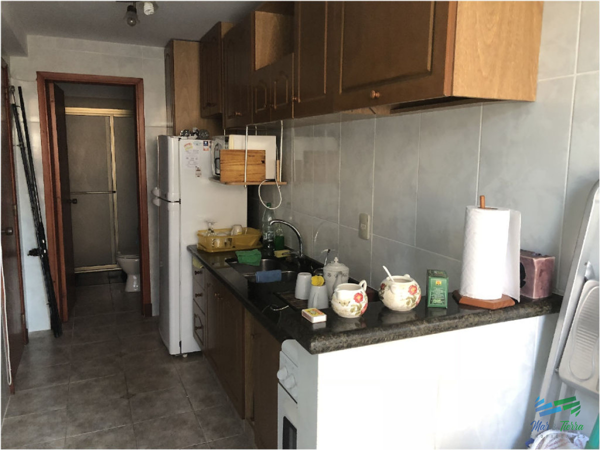 Apartamento ID.4879 - En venta apartamento 2 dormitorios sobre calle 20, Peninsula, Punta del Este