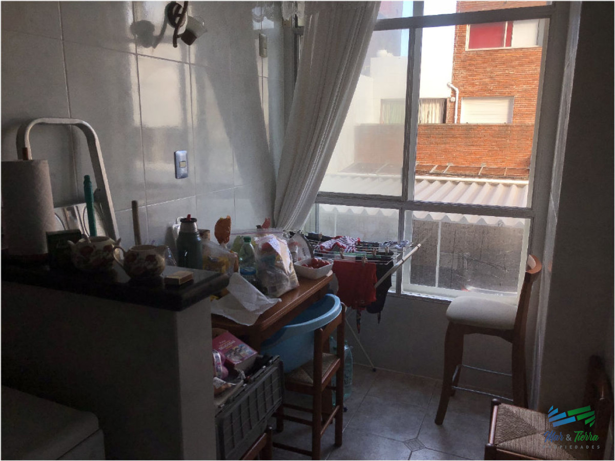 Apartamento ID.4879 - En venta apartamento 2 dormitorios sobre calle 20, Peninsula, Punta del Este