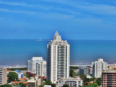 Apartamento en playa Brava, 3 dormitorios - Ref : EQP4552