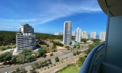APTO 2 DORMITORIOS EN OCEAN DRIVE