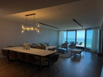 Venta apartamento 3 dormitorios. Playa brava, Punta del Este 