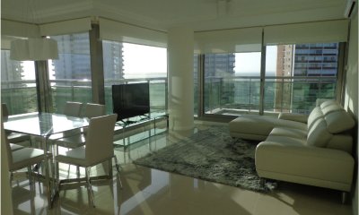 Apartamento en venta en Punta del Este , Torre Premium