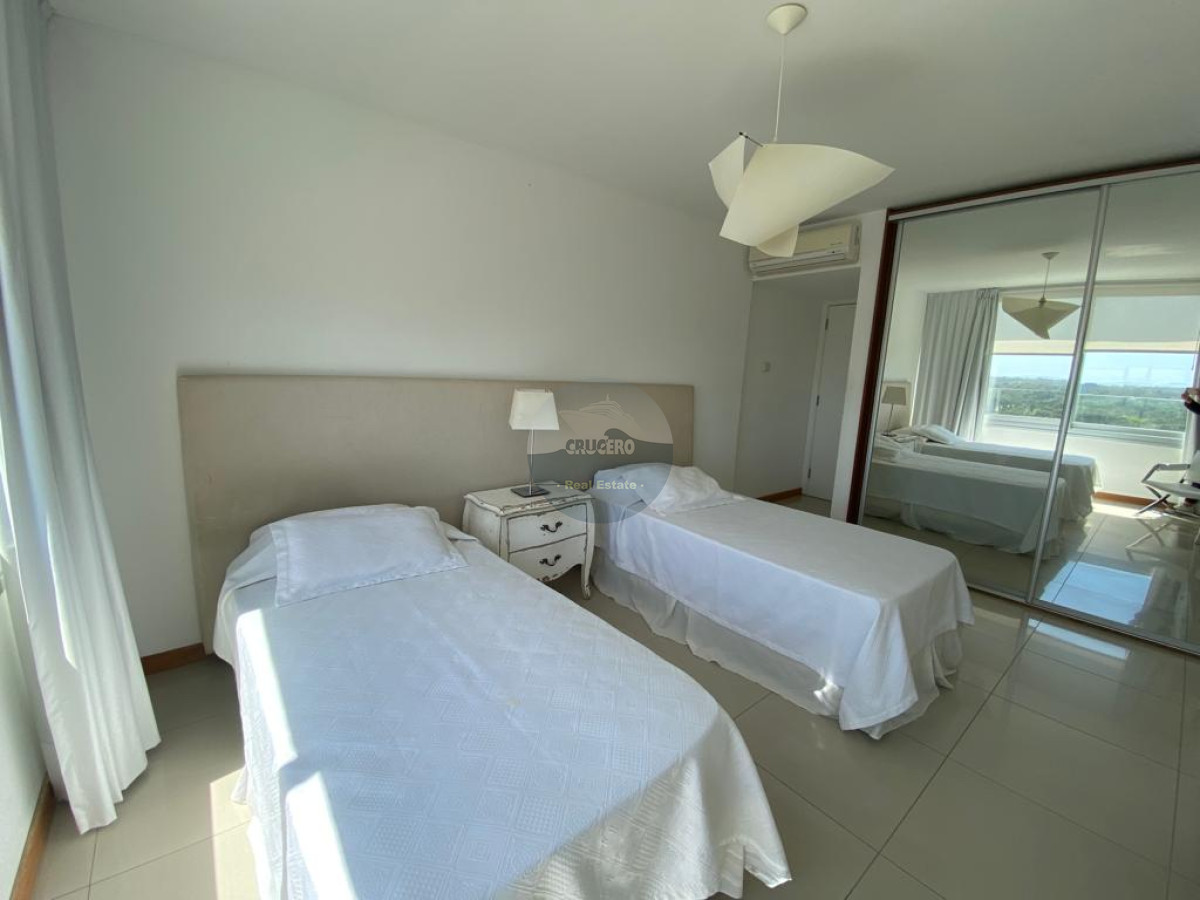 Apartamento ID.6223 - VENTA Y ALQUILER DEPARTAMENTO EN BRAVA 3 DORMITORIOS MÁS DEPENDENCIA
