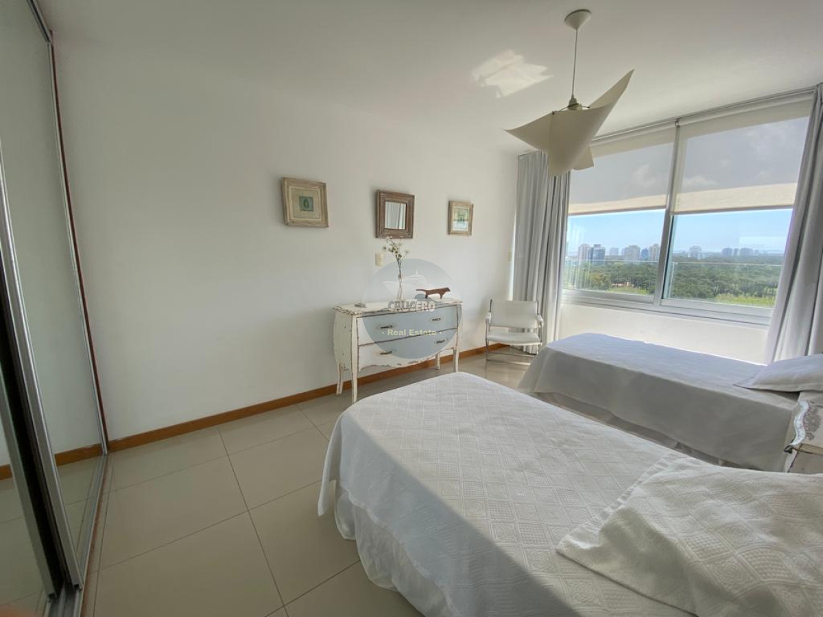 Apartamento ID.6223 - VENTA Y ALQUILER DEPARTAMENTO EN BRAVA 3 DORMITORIOS MÁS DEPENDENCIA