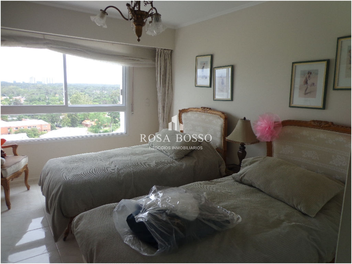 Apartamento ID.9443 - Alta gama en playa mansa 