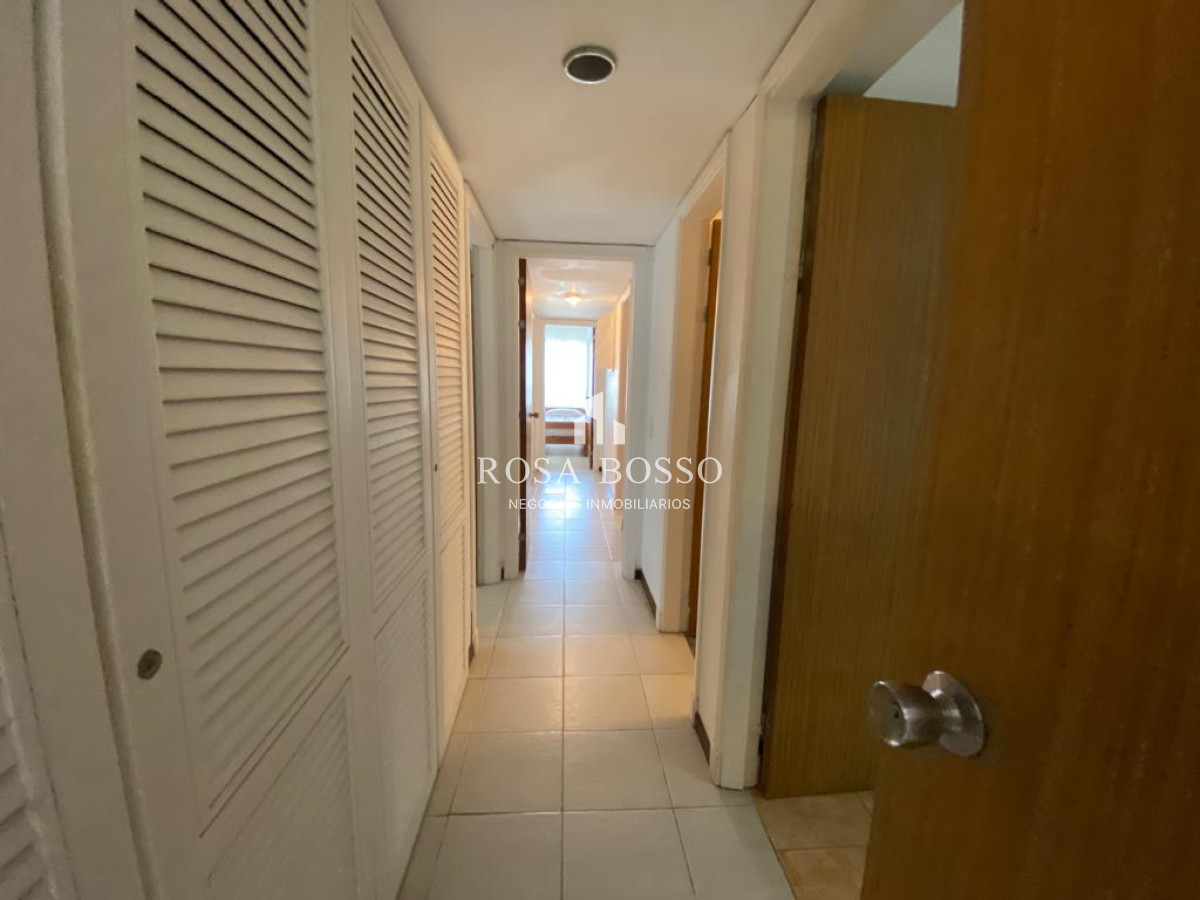 Apartamento ID.9469 - Apartamento Venta 3 dormitorios Mansa Punta del Este