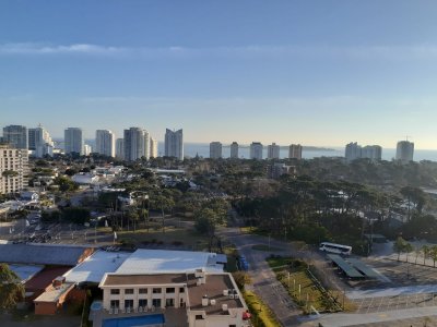 Departamento en Venta de 2 dormitorios en Place Lafayette, Punta del Este