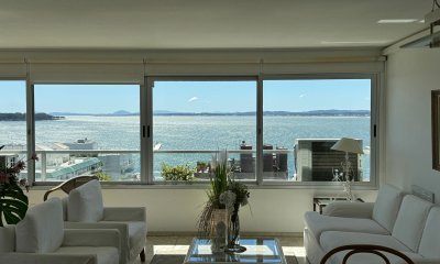 Departamento en venta de 3 Dormitorios en edificio Villa deste