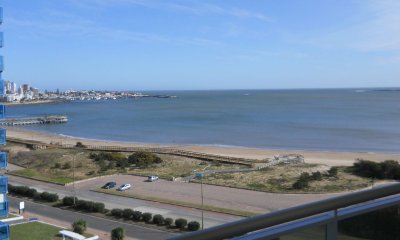 Departamento en Venta de 3 Dormitorios en Coral Tower, Punta del Este