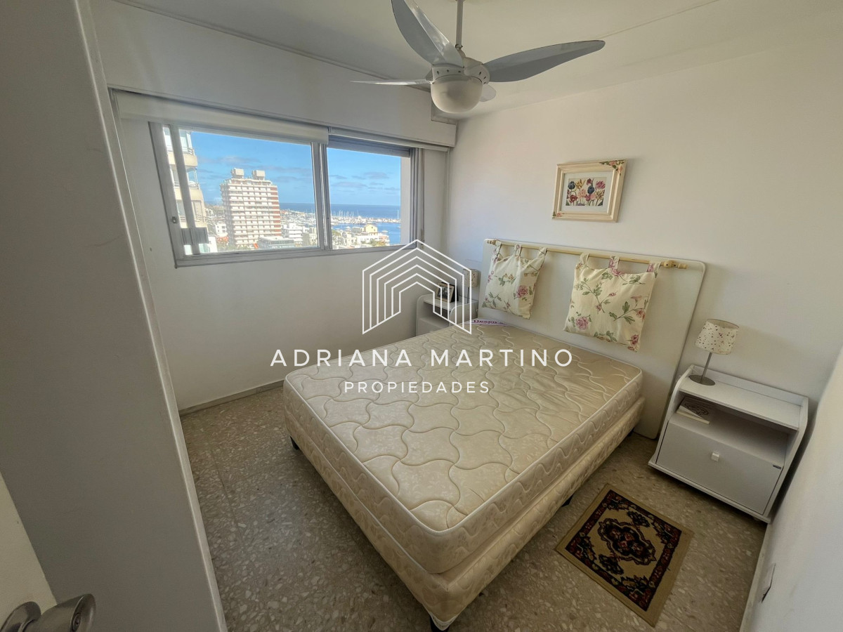 Apartamento ID.70397 - Piso alto con vista al puerto