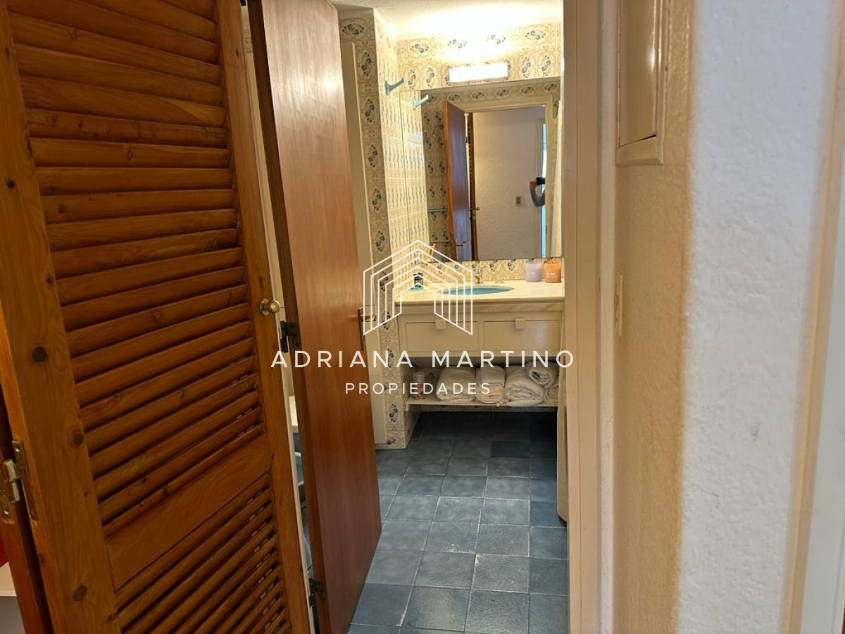 Apartamento ID.70396 - Peninsula  con servicio de mucamas