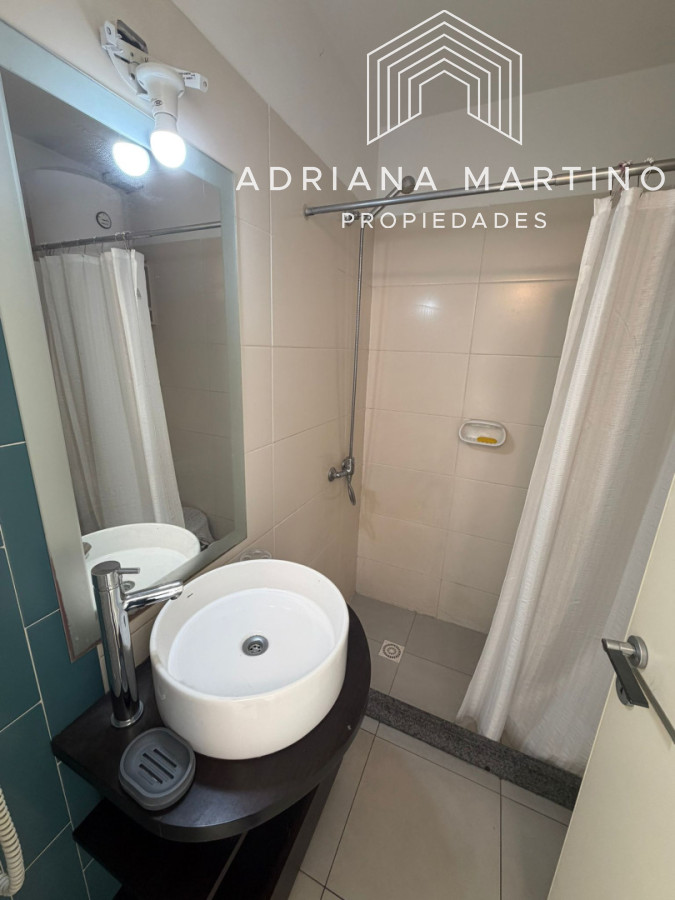 Apartamento ID.71866 - Apartamento de 1 dormitorio en Venta en Punta del este , Península , Bajos gastos a pasos del mar 