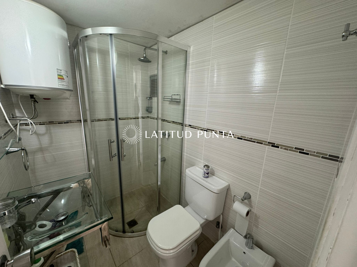 Apartamento ID.599 - Piso alto con vista al puerto