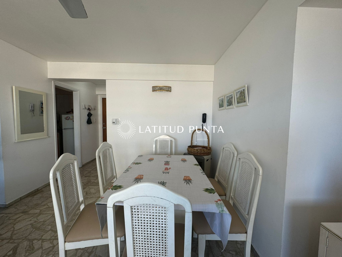 Apartamento ID.599 - Piso alto con vista al puerto