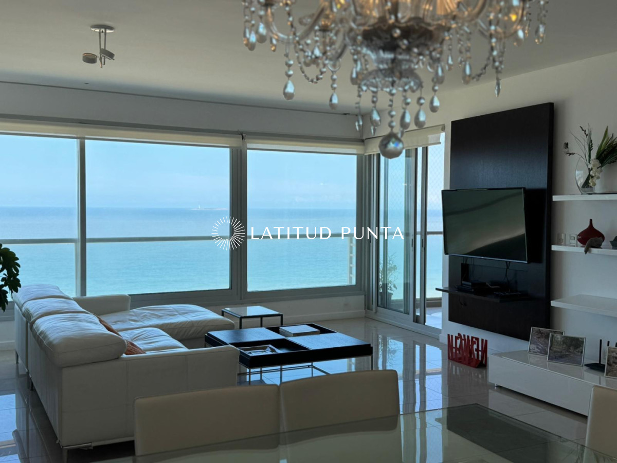 Oportunidad en Le Parc, piso alto, 2 suites más dependencia - LAT1807A