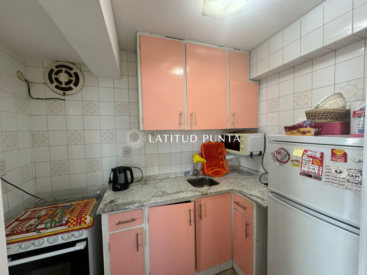 Apartamento ID.599 - Piso alto con vista al puerto