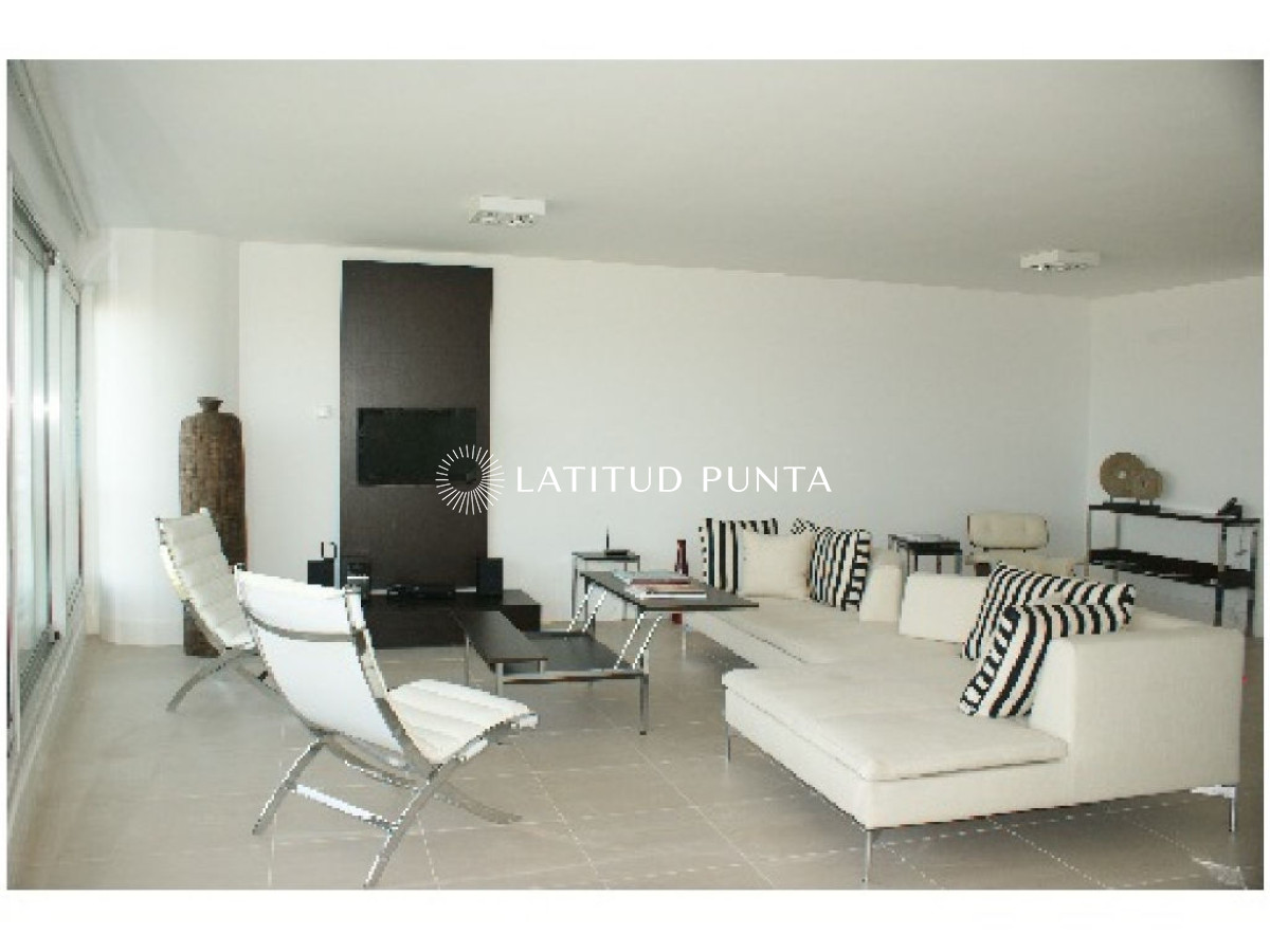 Brava - GoPunta - Portal Inmobiliario de Punta del Este - Maldonado
