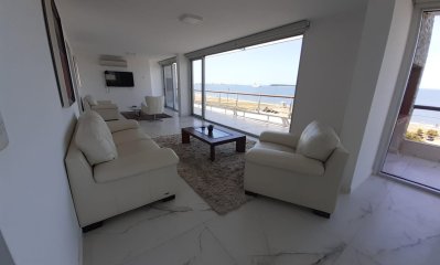 Apartamento en Mansa, 4 dormitorios y parrillero