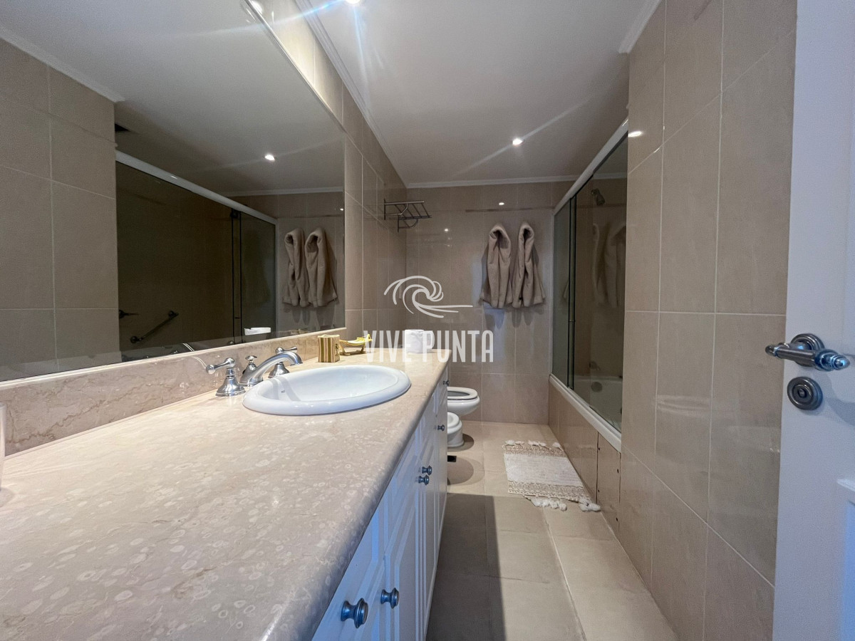 Apartamento ID.587 - Millenium esquinero 