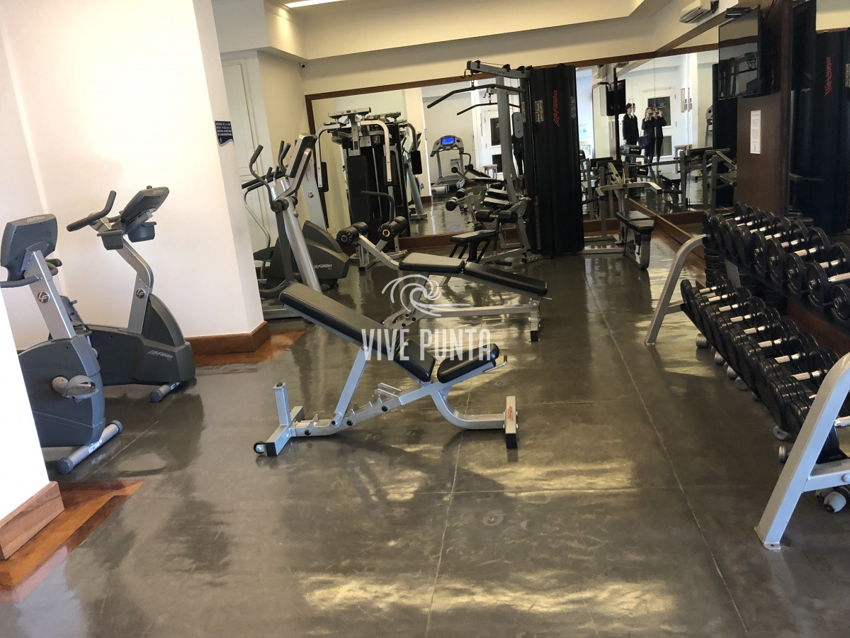 Apartamento ID.587 - Millenium esquinero 