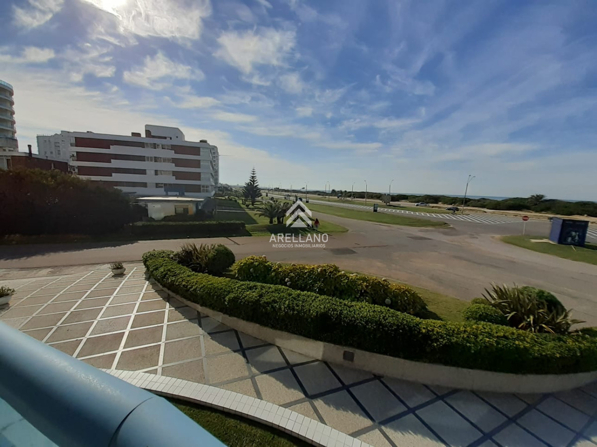 Apartamento ID.6060 - Venta apartamento 3 dormitorios Playa brava 