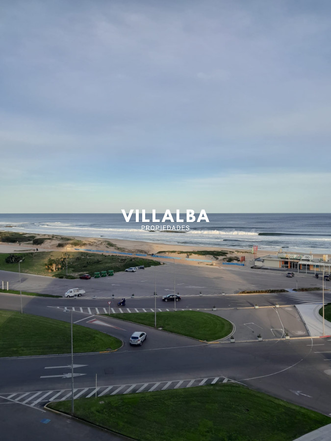 Apartamento ID.3974 - Apartamento en venta de 3 dormitorios en Punta del este , Torre Imperiale , Playa Mansa 