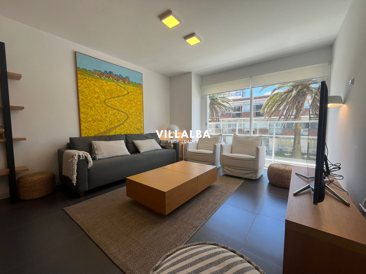 Apartamento ID.4136 - Apartamento en Venta de 2 dormitorios en Punta del este , Península , Gorlero 