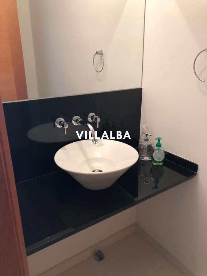 Apartamento ID.4116 - Apartamento en venta de 2 dormitorios en Punta del este , Torre Season , Playa Mansa 