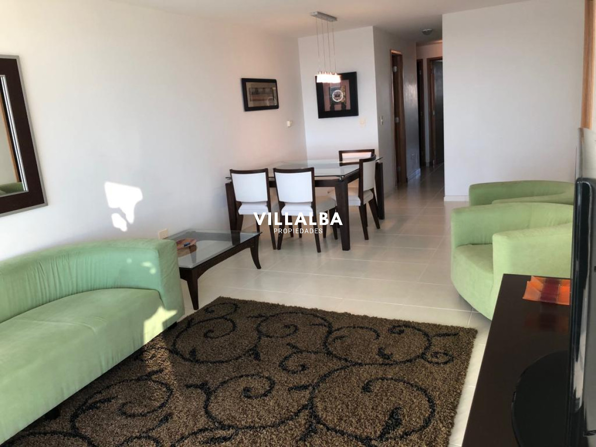 Apartamento ID.4116 - Apartamento en venta de 2 dormitorios en Punta del este , Torre Season , Playa Mansa 