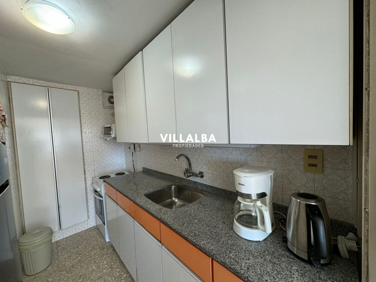 Apartamento ID.4135 - Apartamento en Venta de 3 dormitorios en Torre de las américas , Punta del este , Peninsula 