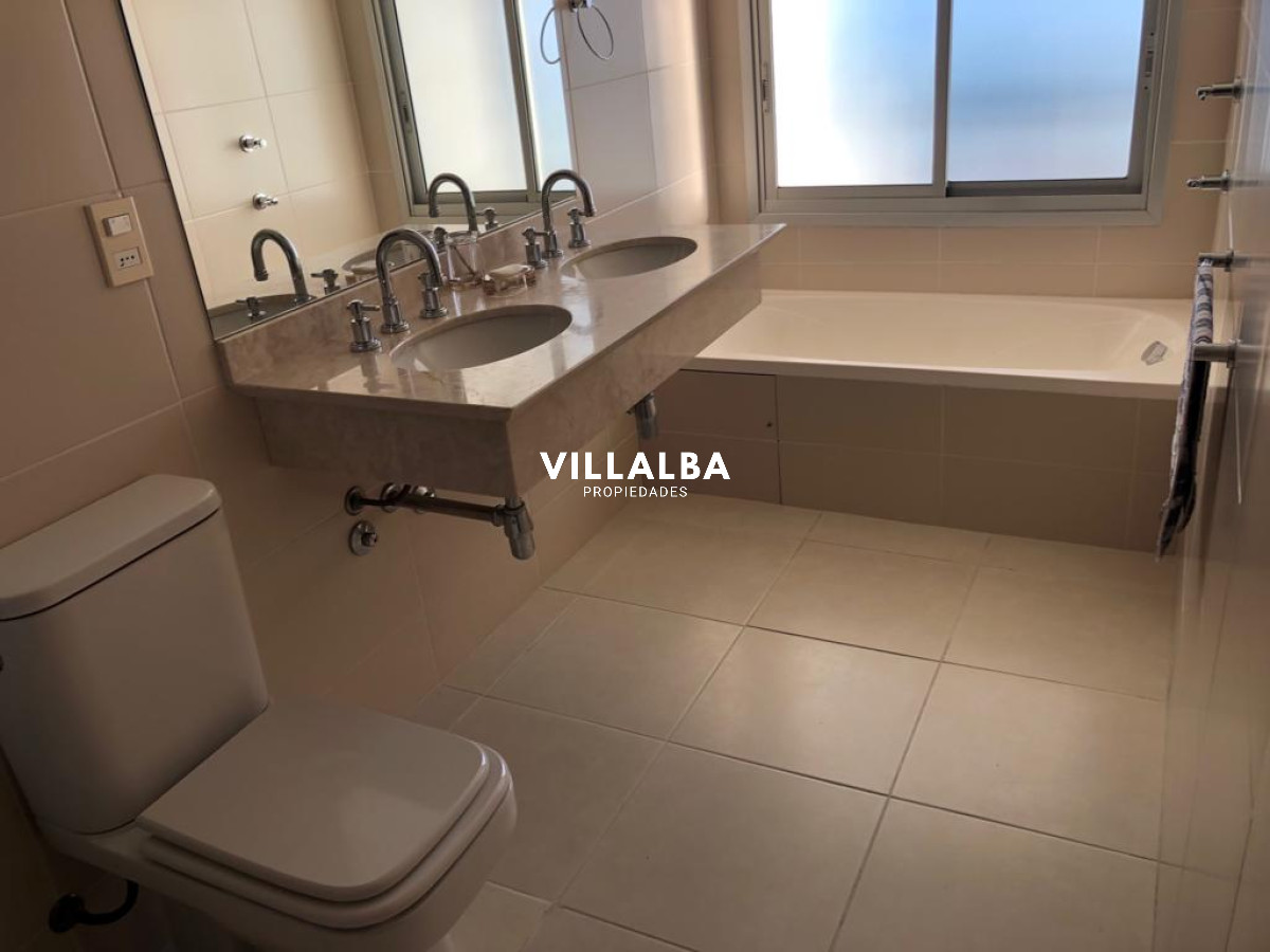 Apartamento ID.4116 - Apartamento en venta de 2 dormitorios en Punta del este , Torre Season , Playa Mansa 