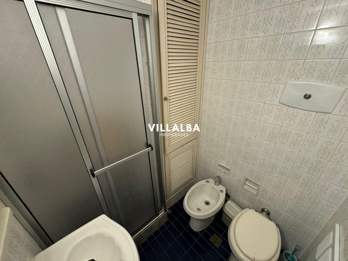 Apartamento ID.4135 - Apartamento en Venta de 3 dormitorios en Torre de las américas , Punta del este , Peninsula 