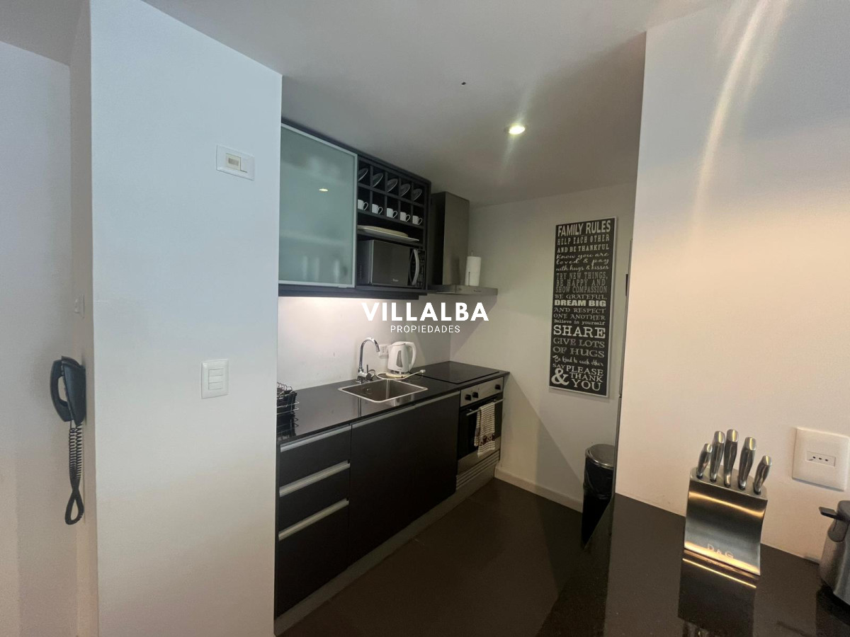 Apartamento ID.4136 - Apartamento en Venta de 2 dormitorios en Punta del este , Península , Gorlero 