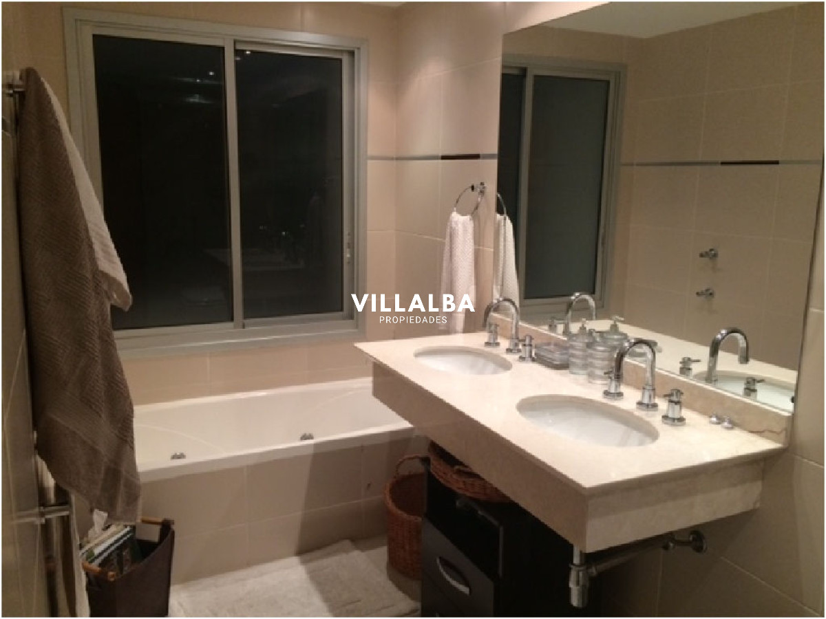 Apartamento ID.4116 - Apartamento en venta de 2 dormitorios en Punta del este , Torre Season , Playa Mansa 