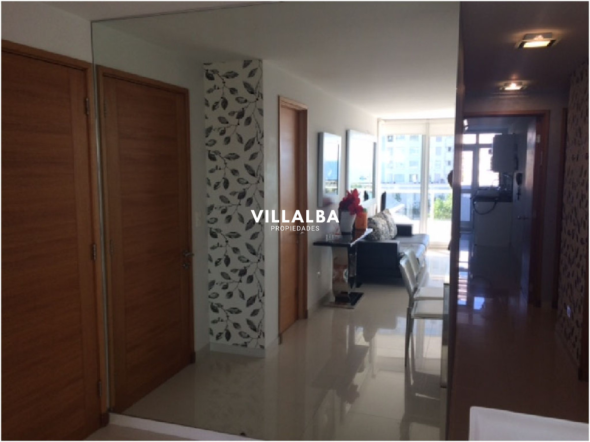 Apartamento ID.4116 - Apartamento en venta de 2 dormitorios en Punta del este , Torre Season , Playa Mansa 