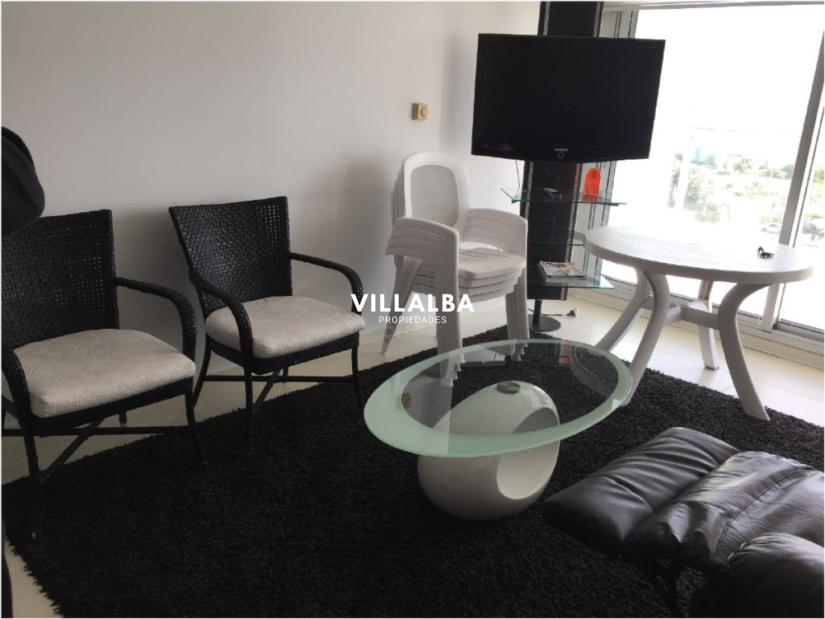 Apartamento ID.4161 - Apartamento en venta de 2 dormitorios en Punta del este , Playa mansa 