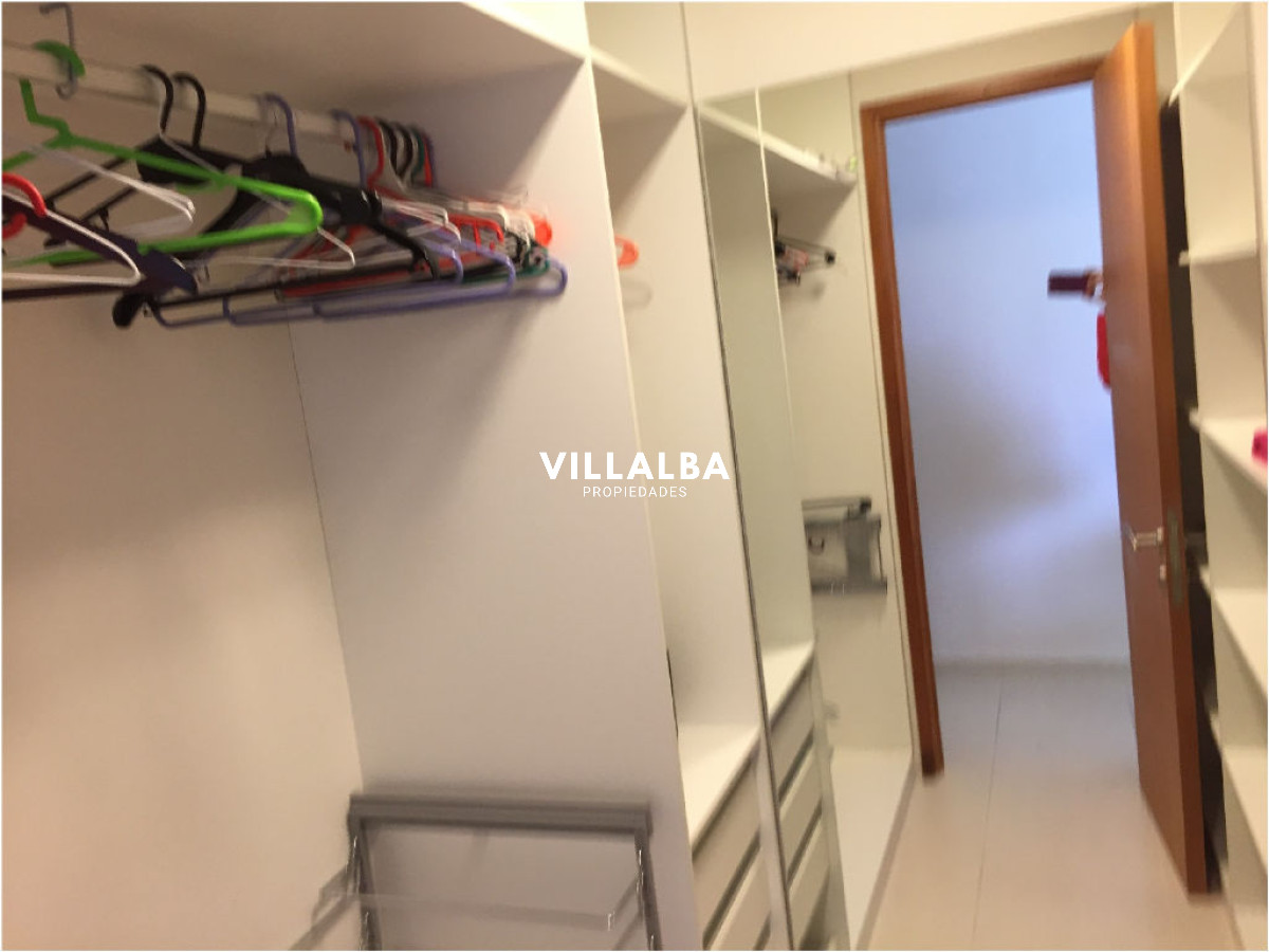 Apartamento ID.4161 - Apartamento en venta de 2 dormitorios en Punta del este , Playa mansa 