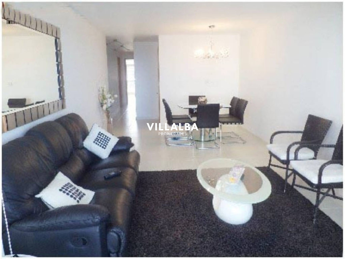 Apartamento ID.4161 - Apartamento en venta de 2 dormitorios en Punta del este , Playa mansa 