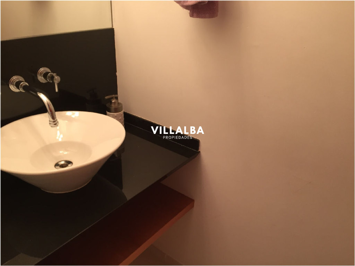 Apartamento ID.4161 - Apartamento en venta de 2 dormitorios en Punta del este , Playa mansa 