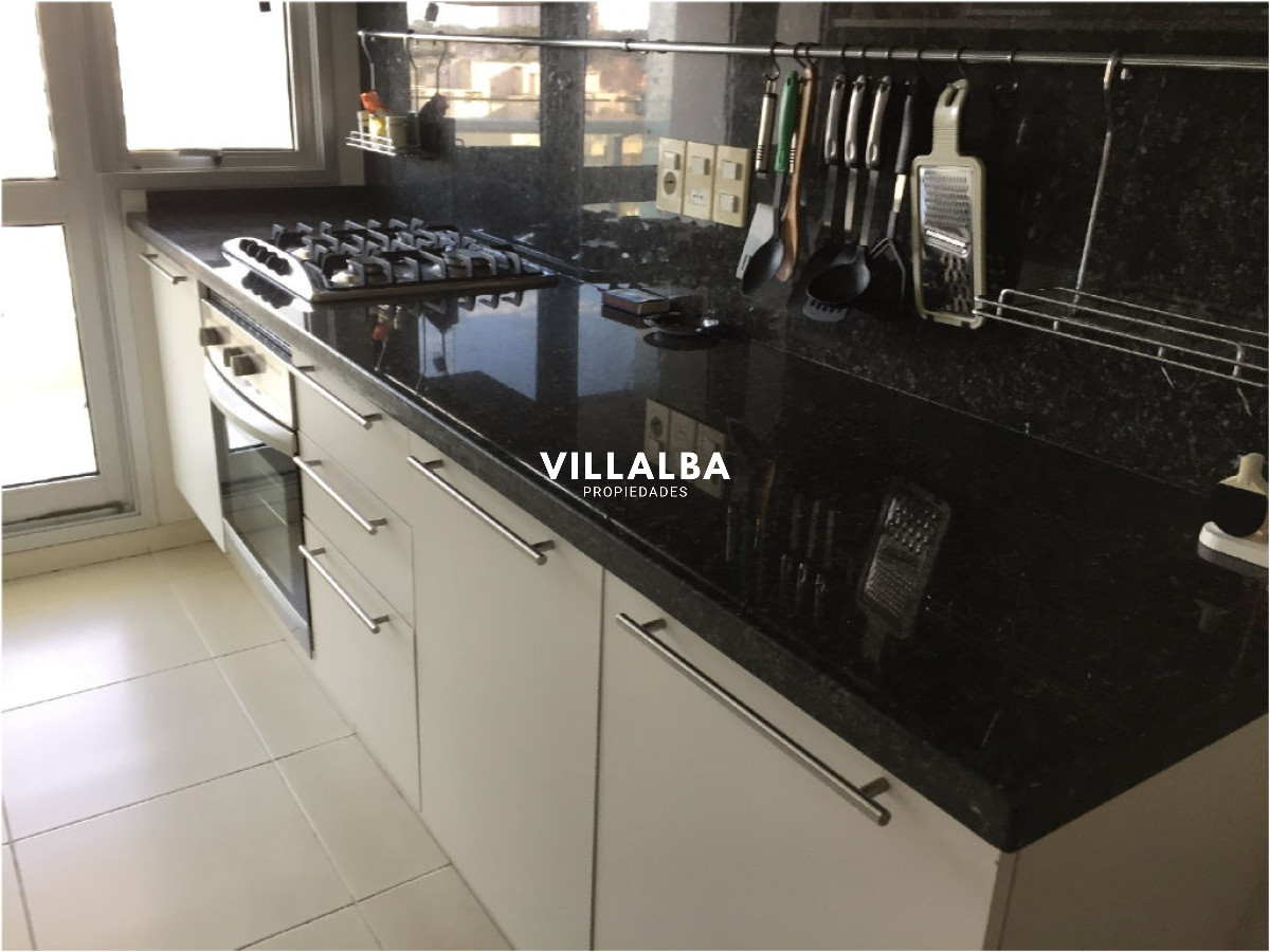 Apartamento ID.4161 - Apartamento en venta de 2 dormitorios en Punta del este , Playa mansa 