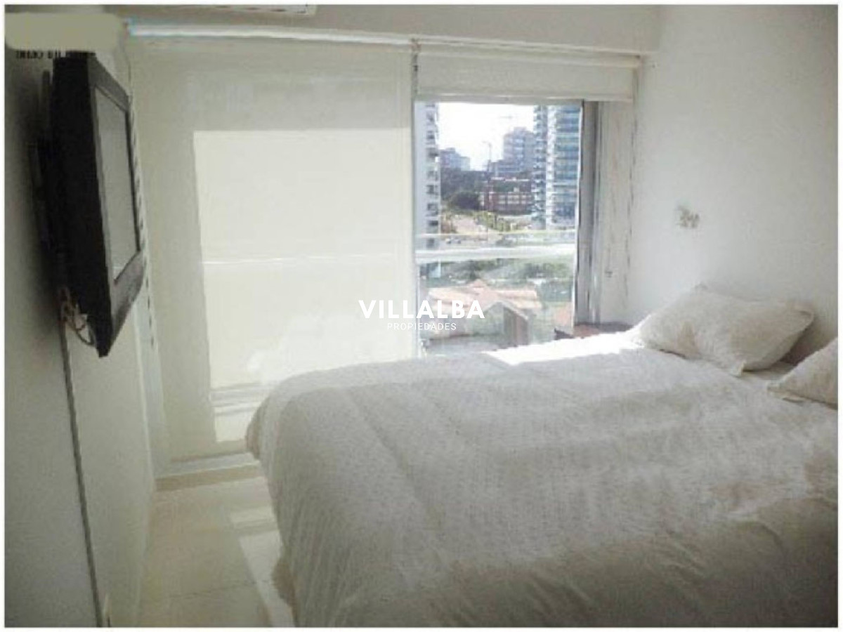 Apartamento ID.4161 - Apartamento en venta de 2 dormitorios en Punta del este , Playa mansa 