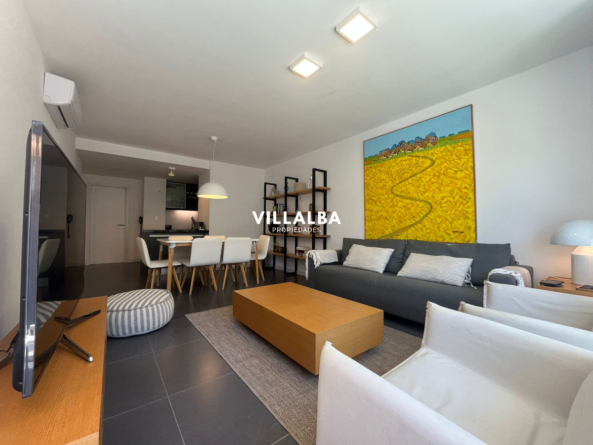 Apartamento ID.4136 - Apartamento en Venta de 2 dormitorios en Punta del este , Península , Gorlero 